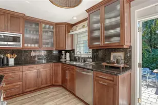 838 Highland St, Sarasota, FL 34234 - Photo 13