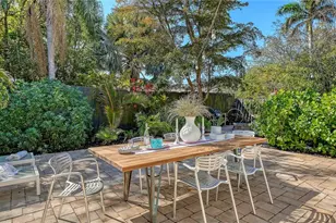 838 Highland St, Sarasota, FL 34234 - Photo 27