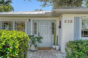 838 Highland St, Sarasota, FL 34234 - Photo 3