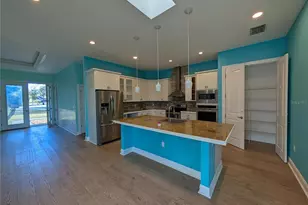 13653 Heritage Way, Sarasota, FL 34240 - Photo 9