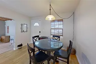 2342 Margaret St, Sarasota, FL 34237 - Photo 9