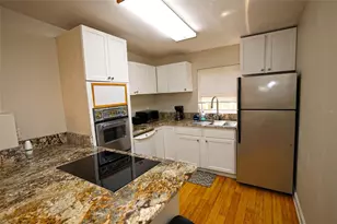 2342 Margaret St, Sarasota, FL 34237 - Photo 13