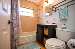 2342 Margaret St, Sarasota, FL 34237 - Photo 37