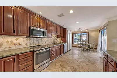 4216 Plumosa Street W, Bradenton, FL 34210 - Photo 11
