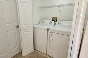 1040 Villagio Cir, Sarasota, FL 34237 - Photo 13