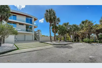 160 Whittier Drive, Sarasota, FL 34236 - Photo 9