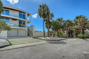 160 Whittier Dr, Sarasota, FL 34236 - Photo 9