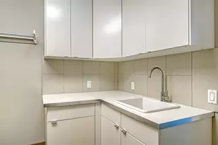 160 Whittier Dr, Sarasota, FL 34236 - Photo 47