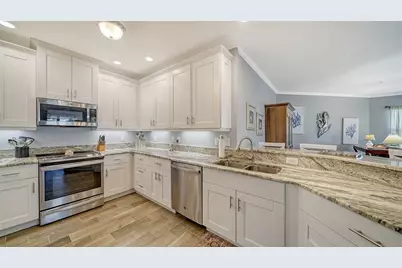 7910 34th Avenue W #203, Bradenton, FL 34209 - Photo 7