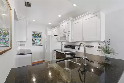 437 Cerromar Lane #520, Venice, FL 34293 - Photo 7