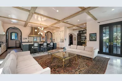 513 Villa Rosa Way, Anna Maria, FL 34216 - Photo 5