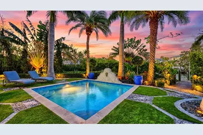 513 Villa Rosa Way, Anna Maria, FL 34216 - Photo 3