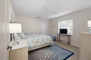 1060 Truman St, Nokomis, FL 34275 - Photo 25