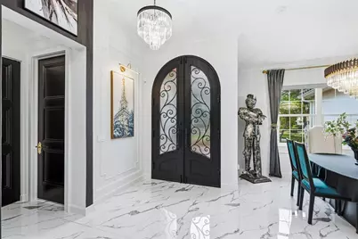 7719 Latrobe Court, Lakewood Ranch, FL 34202 - Photo 5