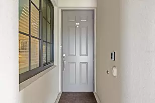 17520 Gawthrop Dr, Lakewood Ranch, FL 34211 - Photo 3