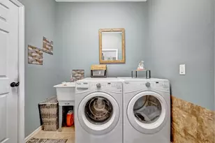 1371 Western Pine Cir, Sarasota, FL 34240 - Photo 41