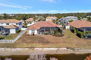 1371 Western Pine Cir, Sarasota, FL 34240 - Photo 3