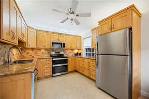 7332 Broughton St, Sarasota, FL 34243 - Photo 9