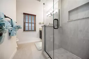 7332 Broughton St, Sarasota, FL 34243 - Photo 11