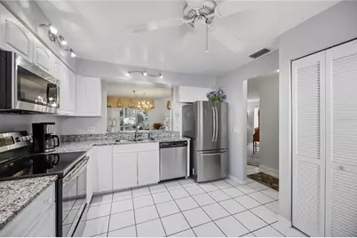 6101 34th Street W #22F, Bradenton, FL 34210 - Photo 11