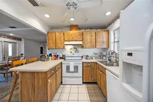 2902 42nd St W, Bradenton, FL 34205 - Photo 15