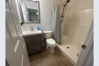 1015 61st Avenue Drive E, Bradenton, FL 34203 - Photo 11