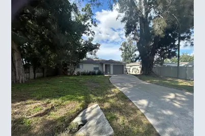 1015 61st Avenue Drive E, Bradenton, FL 34203 - Photo 3