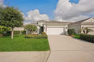 10910 Blue Magnolia Ln, Parrish, FL 34219 - Photo 5