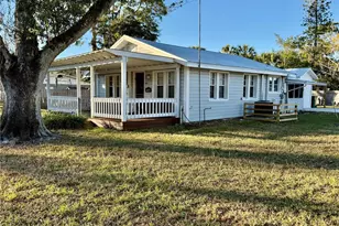 1812 9th St W, Palmetto, FL 34221 - Photo 1