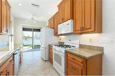 8115 Victoria Falls Circle, Sarasota, FL 34243 - Photo 19