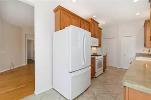 8115 Victoria Falls Cir, Sarasota, FL 34243 - Photo 21