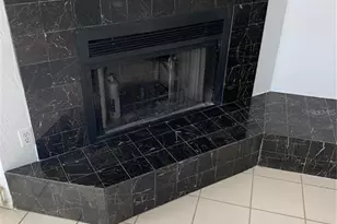 3982 Kingston Dr, Sarasota, FL 34238 - Photo 13