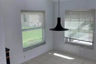 3982 Kingston Dr, Sarasota, FL 34238 - Photo 17