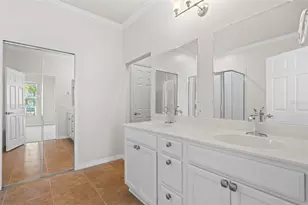 1181 Burgos Dr, Sarasota, FL 34238 - Photo 37