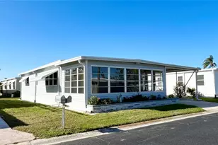 3232 Ash Terrace, Sarasota, FL 34237 - Photo 3