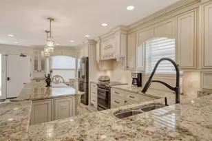5740 Midnight Pass Rd, Sarasota, FL 34242 - Photo 11