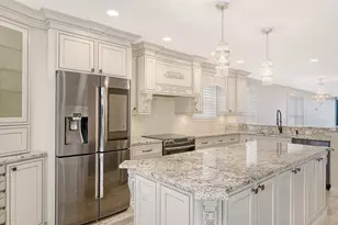 5740 Midnight Pass Rd, Sarasota, FL 34242 - Photo 7