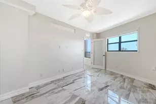 5740 Midnight Pass Rd, Sarasota, FL 34242 - Photo 25