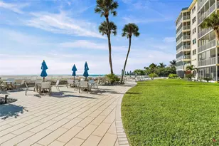 800 Benjamin Franklin Dr, Sarasota, FL 34236 - Photo 27
