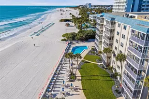 800 Benjamin Franklin Dr, Sarasota, FL 34236 - Photo 33