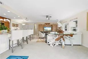 800 Benjamin Franklin Dr, Sarasota, FL 34236 - Photo 11