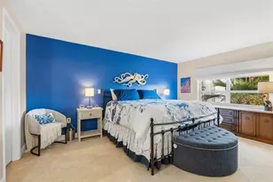800 Benjamin Franklin Dr, Sarasota, FL 34236 - Photo 15