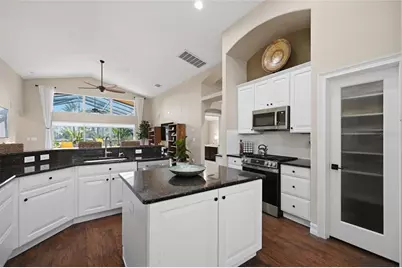 12012 Longview Lake Circle, Bradenton, FL 34211 - Photo 13