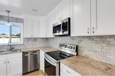 556 Mimosa Avenue NW, Port Charlotte, FL 33952 - Photo 23