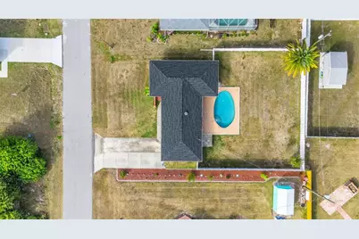 556 Mimosa Avenue NW, Port Charlotte, FL 33952 - Photo 3