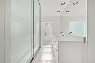 320 S Shore Dr, Sarasota, FL 34234 - Photo 35