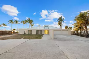 320 S Shore Dr, Sarasota, FL 34234 - Photo 5