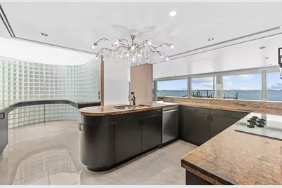 320 S Shore Drive, Sarasota, FL 34234 - Photo 17