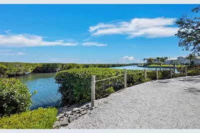 1918 Harbourside Drive #902, Longboat Key, FL 34228 - Photo 35