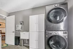 605 Albritton Ave, Sarasota, FL 34232 - Photo 23